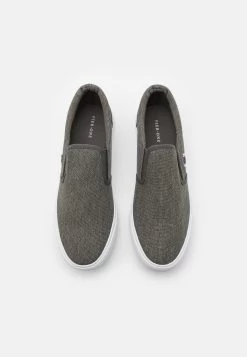 Pier One Unisex - Trainers - Grey 9 Pier One Unisex - Trainers - Grey -Pier One 579776f233c041c1a593137d309a6ccd