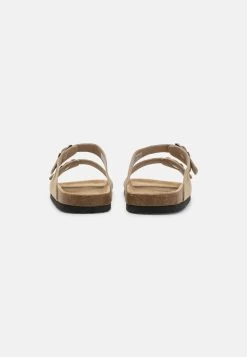 Pier One Leather Unisex - Slippers - Beige -Pier One 5c08a27821fd48c5b7a8f15fb878043f