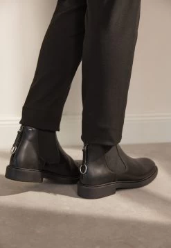 Pier One -Pier One 7f93810e260949478e9bf7255bdb0d73