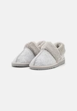 Pier One Slippers - Grey -Pier One a78b4db7980a4d1191832a3ac5812852