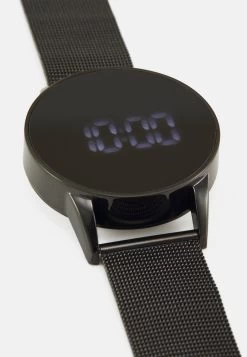 Pier One Smartwatch - Black -Pier One bbf012a8af8349bfa24143042376f060